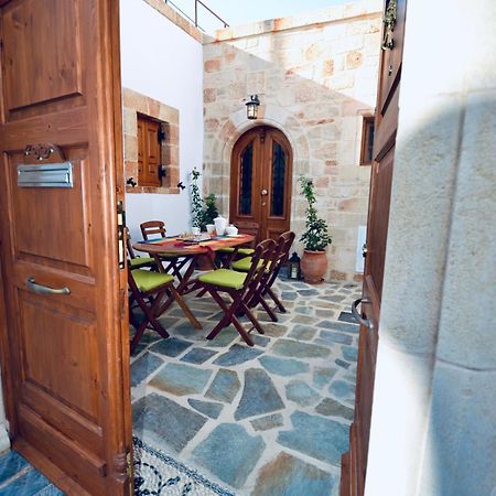 Villa Patitiri Traditional House With Hot Tub Архангелос Екстериор снимка
