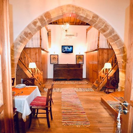 Villa Patitiri Traditional House With Hot Tub Архангелос Екстериор снимка