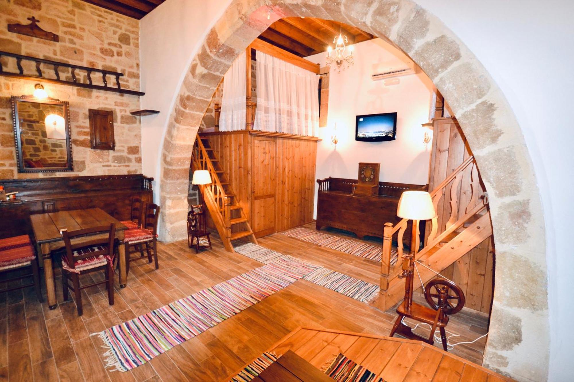 Villa Patitiri Traditional House With Hot Tub Архангелос Екстериор снимка