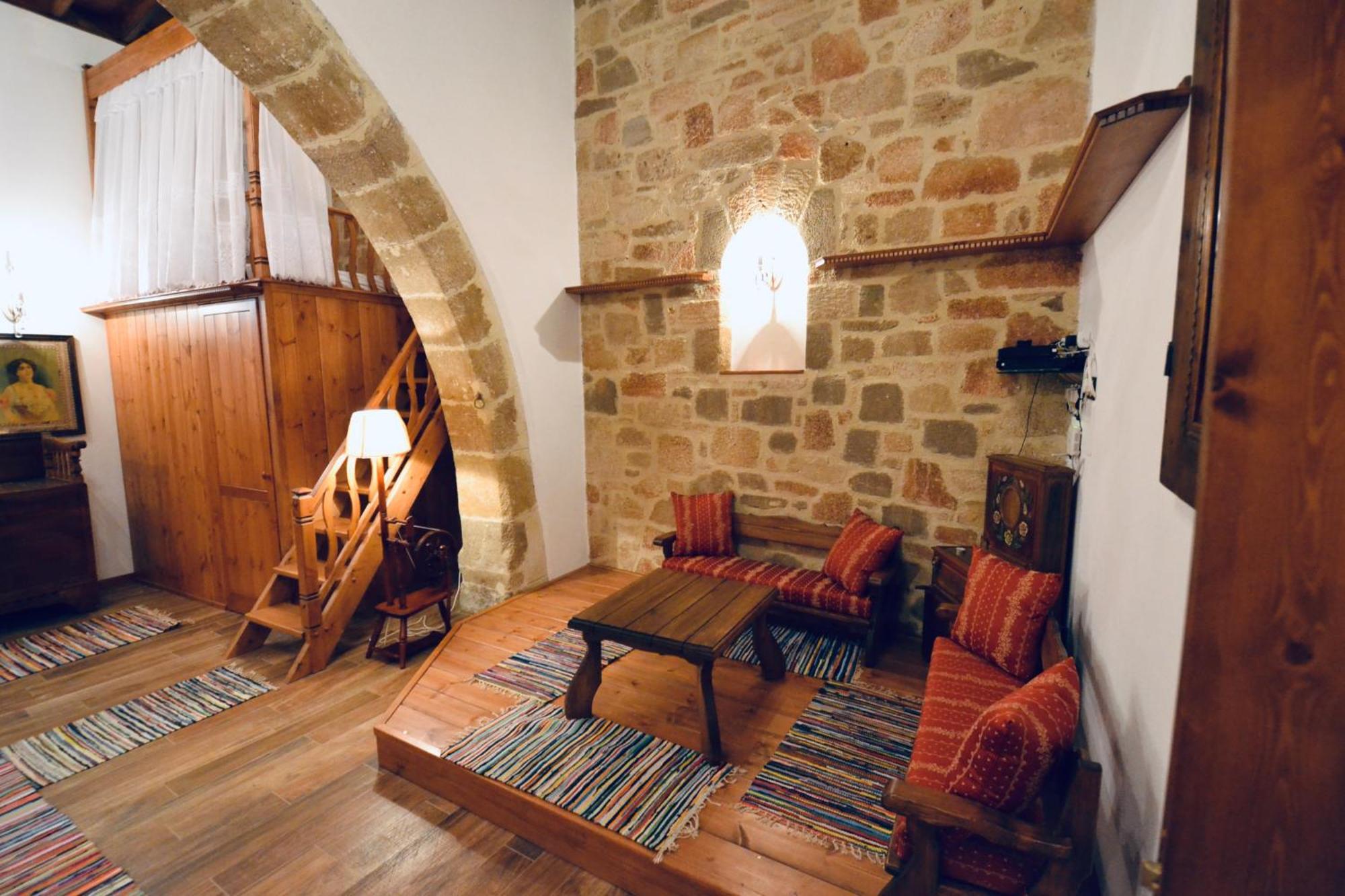 Villa Patitiri Traditional House With Hot Tub Архангелос Екстериор снимка