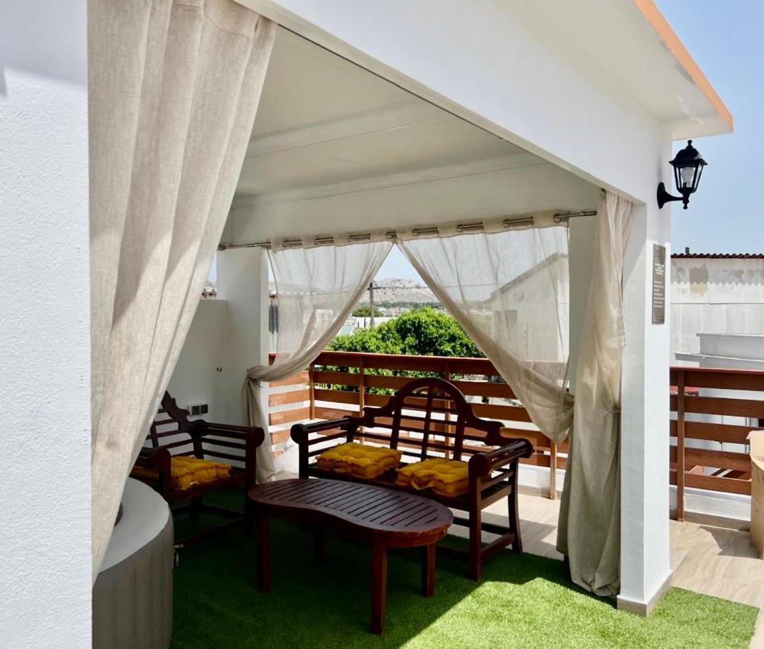 Villa Patitiri Traditional House With Hot Tub Архангелос Екстериор снимка